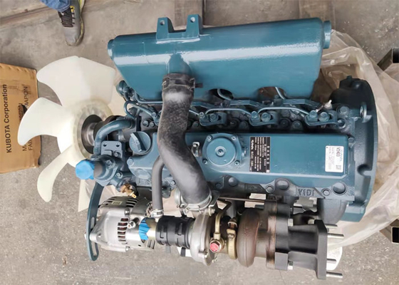 41.7kw Kubota Dizel Motor, Ekskavatör PC56-7 için Su Soğutma V2403T Kubota Motor