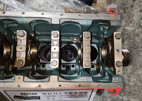 Ekskavatör DX500 için Su Soğutma Kullanılmış Motor Blokları Doosan DE12 Dizel